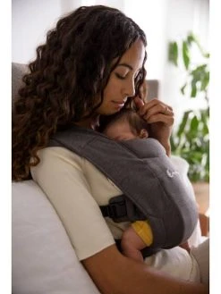 Porte-bébé Embrace ERGOBABY Gris - Ergobaby -Vertbaudet Shop porte bebe embrace ergobaby 3